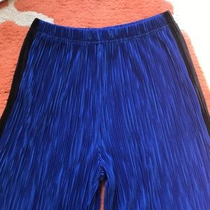 urban outfitters pleated pants
